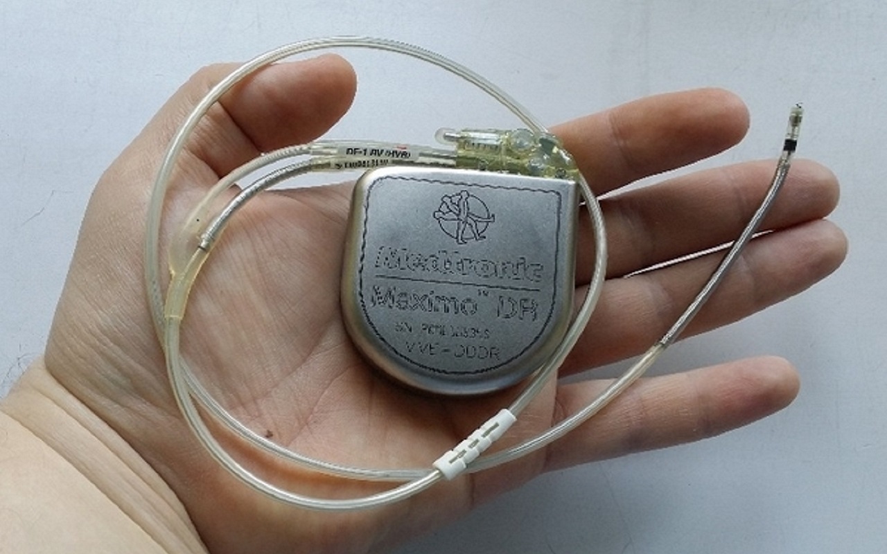 Klasyczny kardiowerter-defibrylator